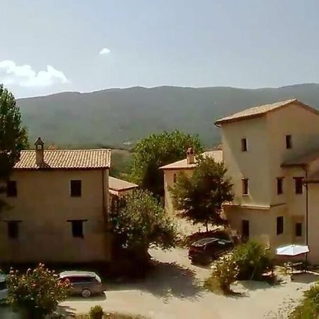 Agriturismo Il Covo Del Solengo Villa Valtopina Exteriör bild