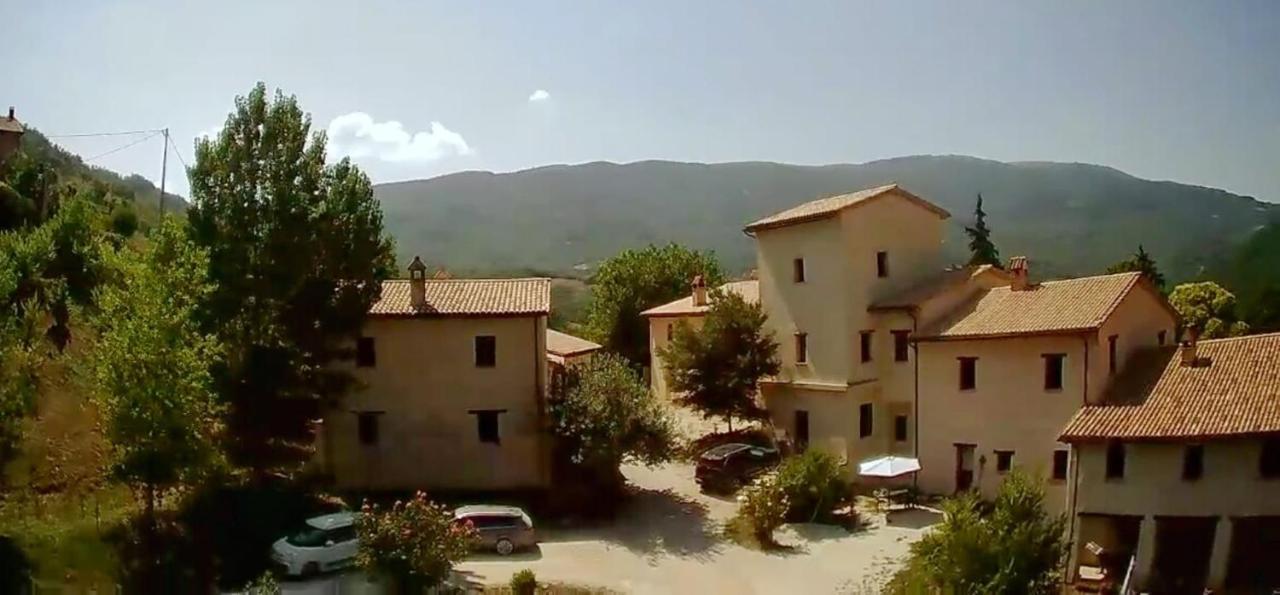 Agriturismo Il Covo Del Solengo Villa Valtopina Exteriör bild