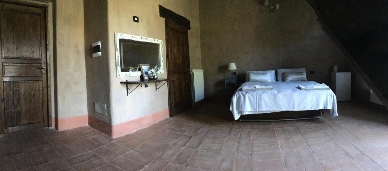 Agriturismo Il Covo Del Solengo Valtopina Exteriör bild