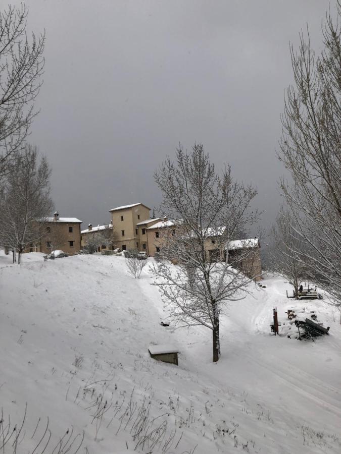 Agriturismo Il Covo Del Solengo Villa Valtopina Exteriör bild