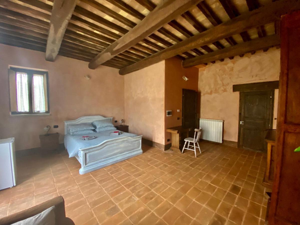 Agriturismo Il Covo Del Solengo Valtopina Exteriör bild