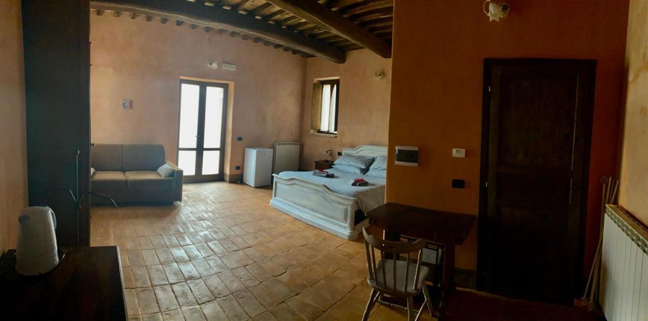 Agriturismo Il Covo Del Solengo Valtopina Exteriör bild