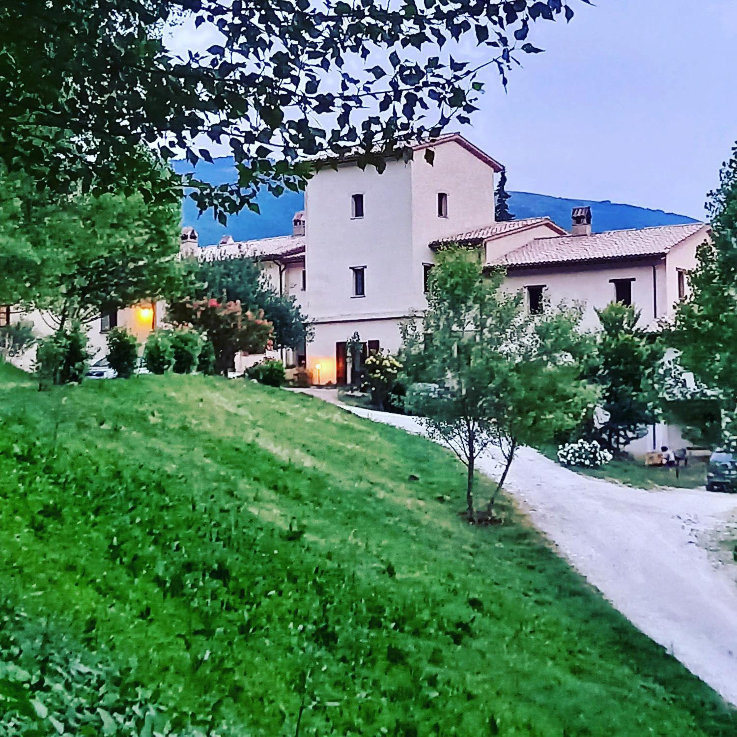 Agriturismo Il Covo Del Solengo Valtopina Exteriör bild