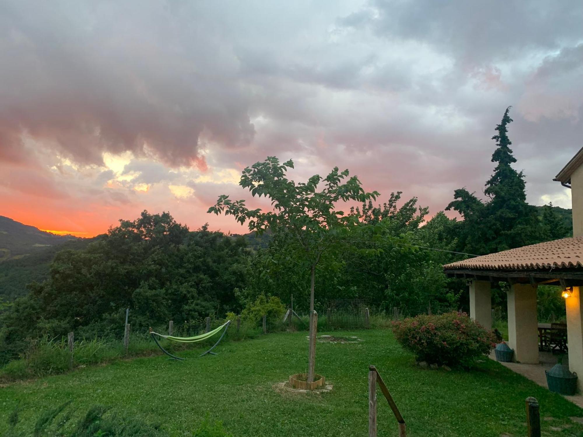 Agriturismo Il Covo Del Solengo Valtopina Exteriör bild